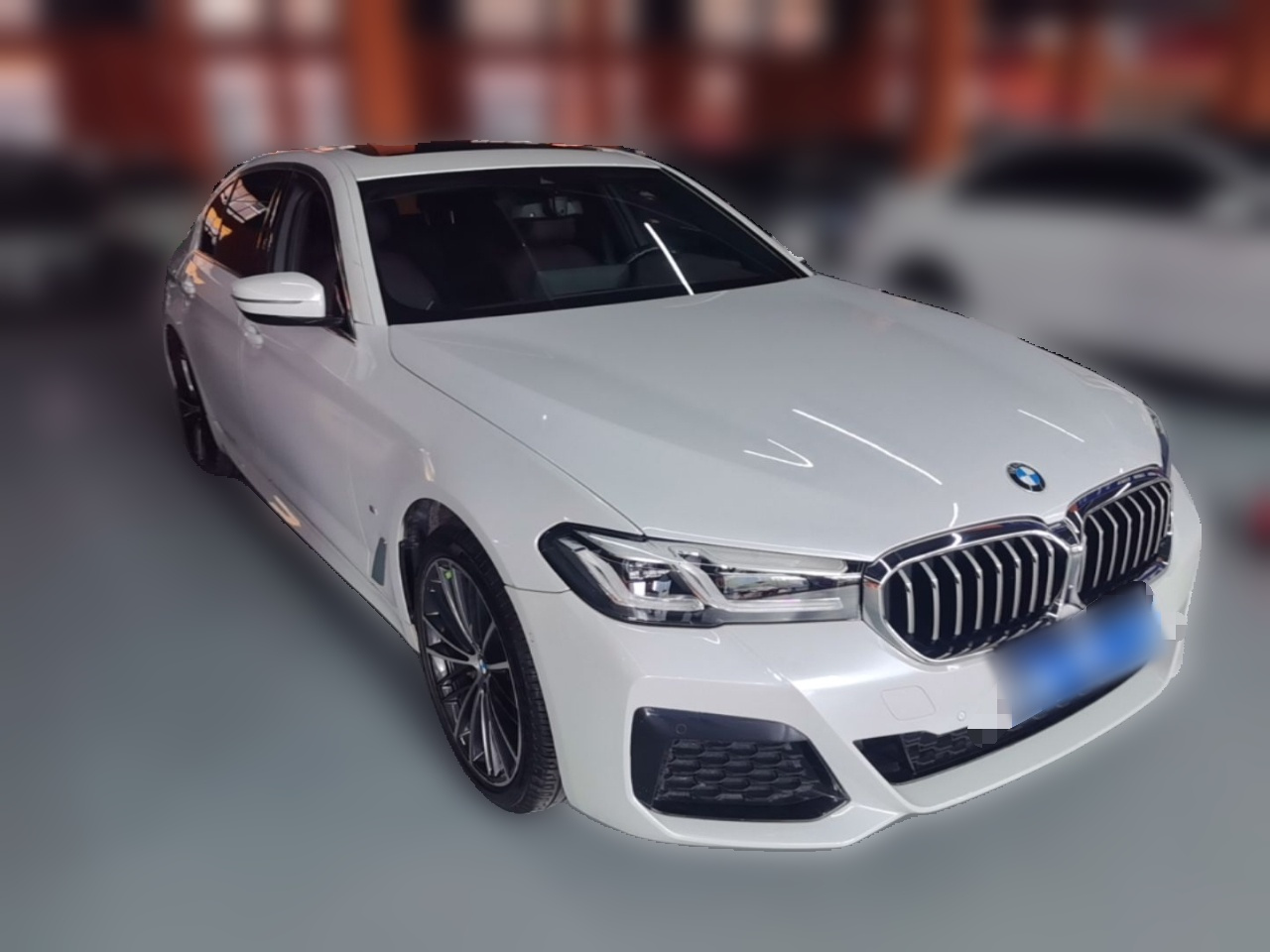 5 Series 2023 530Li Leading M Sport Package photo 3