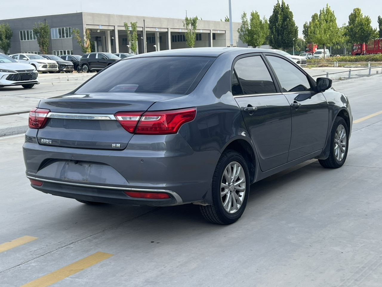 Vision 2019 Upgraded 1.5L MT Luxury China V photo 2