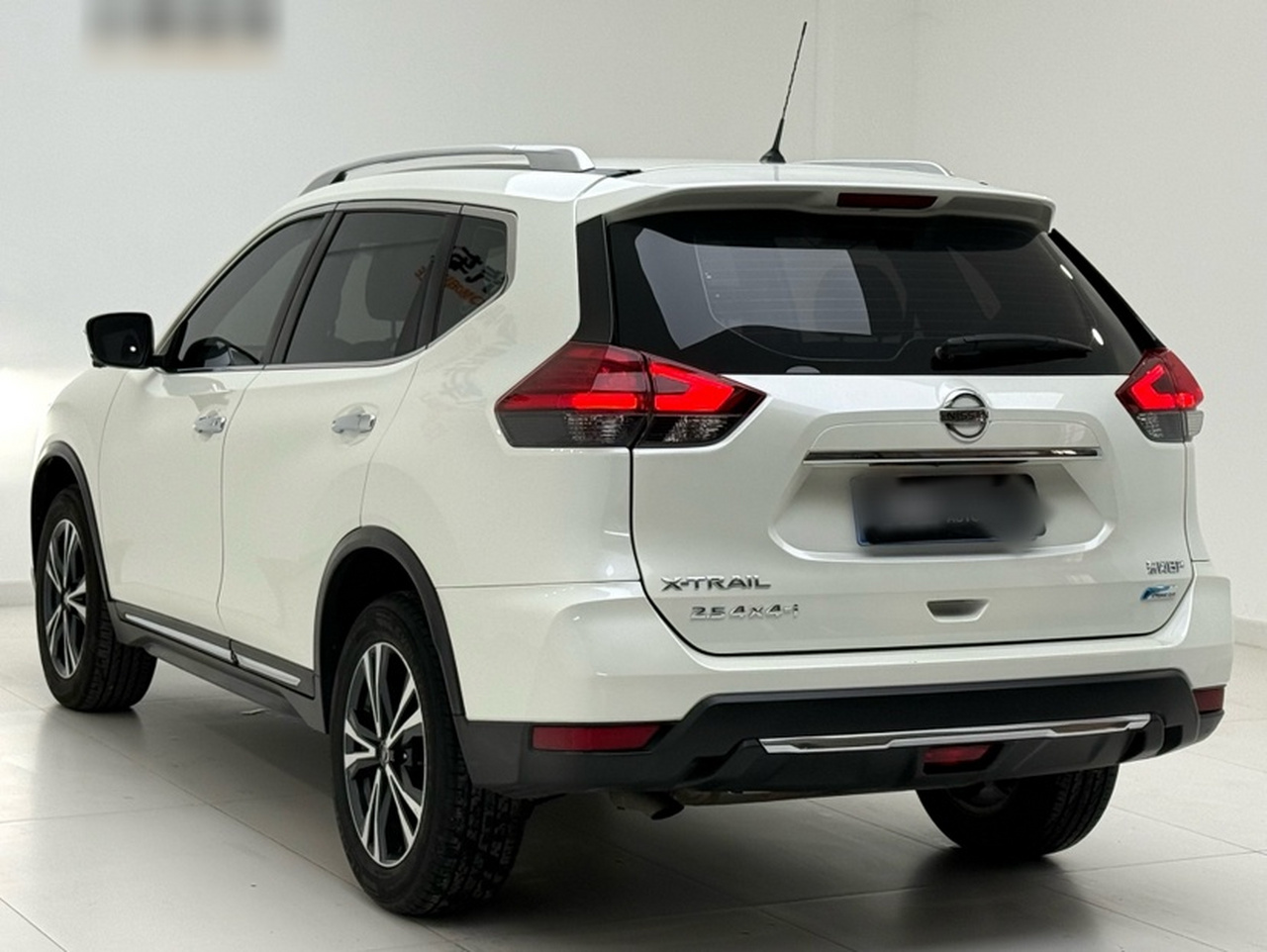 X-Trail 2017 2.5L CVT Luxury 4WD photo 4