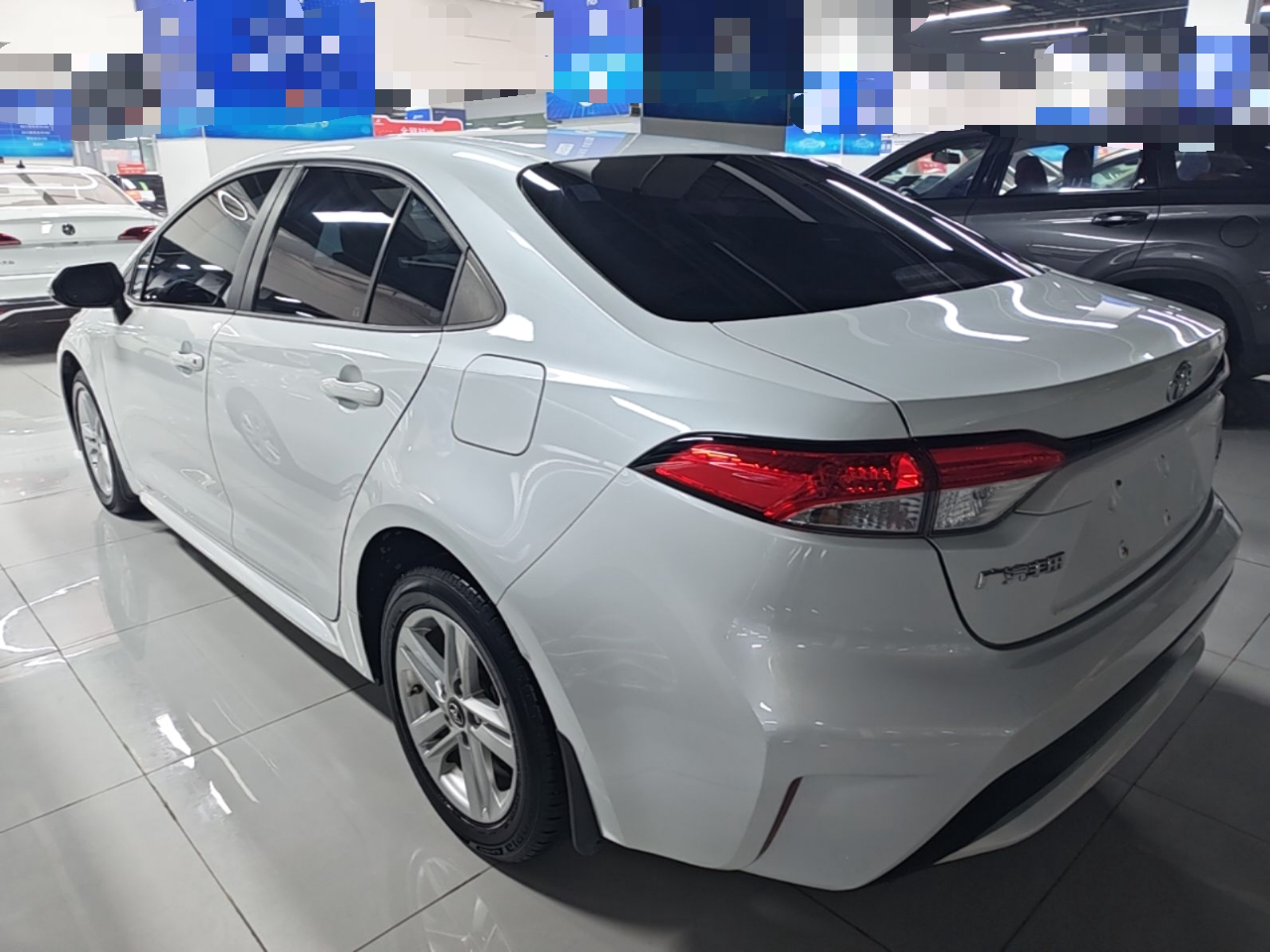Levin 2021 185T CVT Luxury photo 4