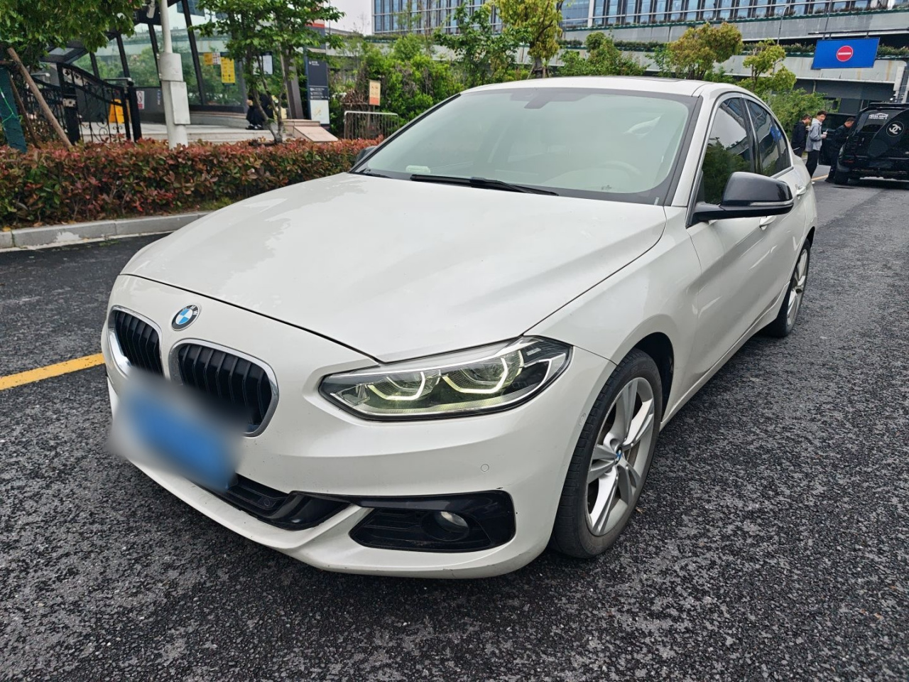 1 Series 2018 Facelift 118i Design Package