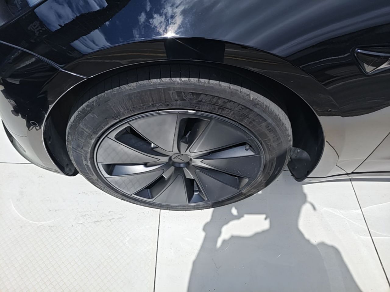 Model 3 2020 Standard Range RWD Upgraded photo 3