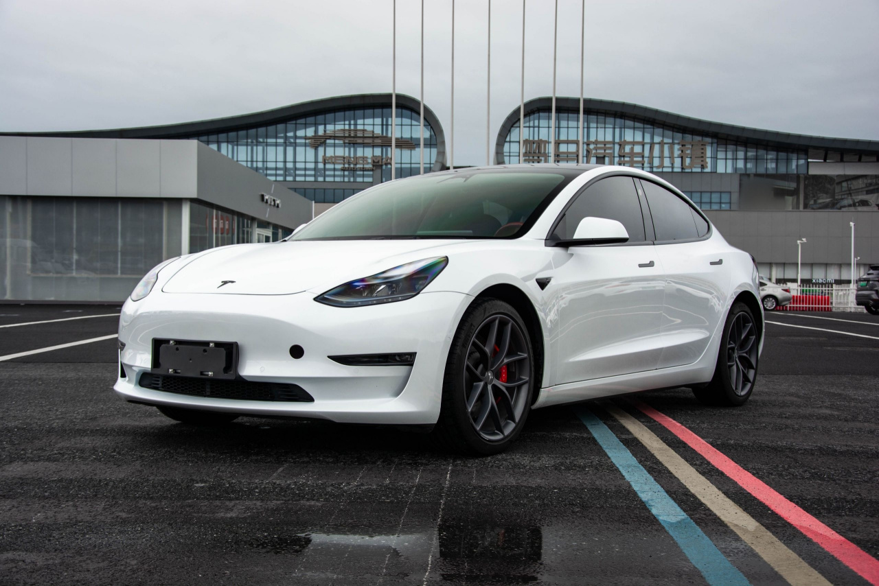 Model 3 2022 Performance AWD