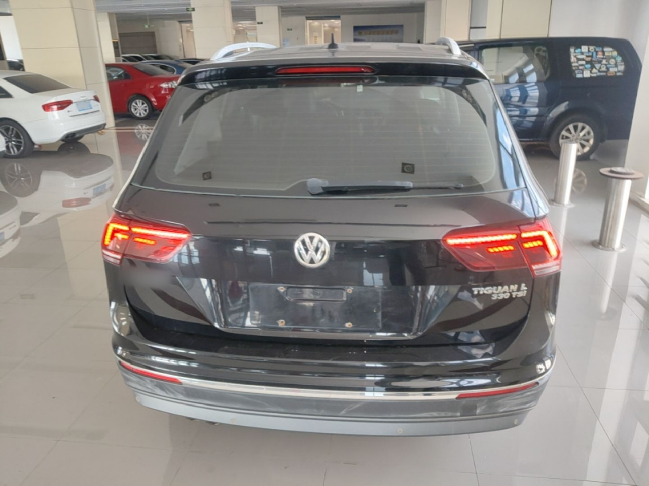 Tiguan L 2017 330TSI AT RWD Flagship photo 5
