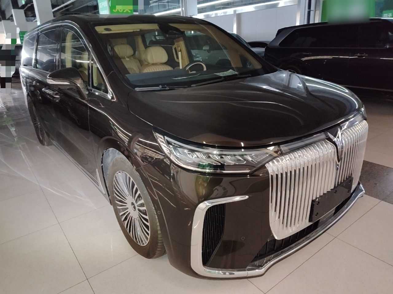 Voyah Dreamer 2025 PHEV AWD Flagship photo 3