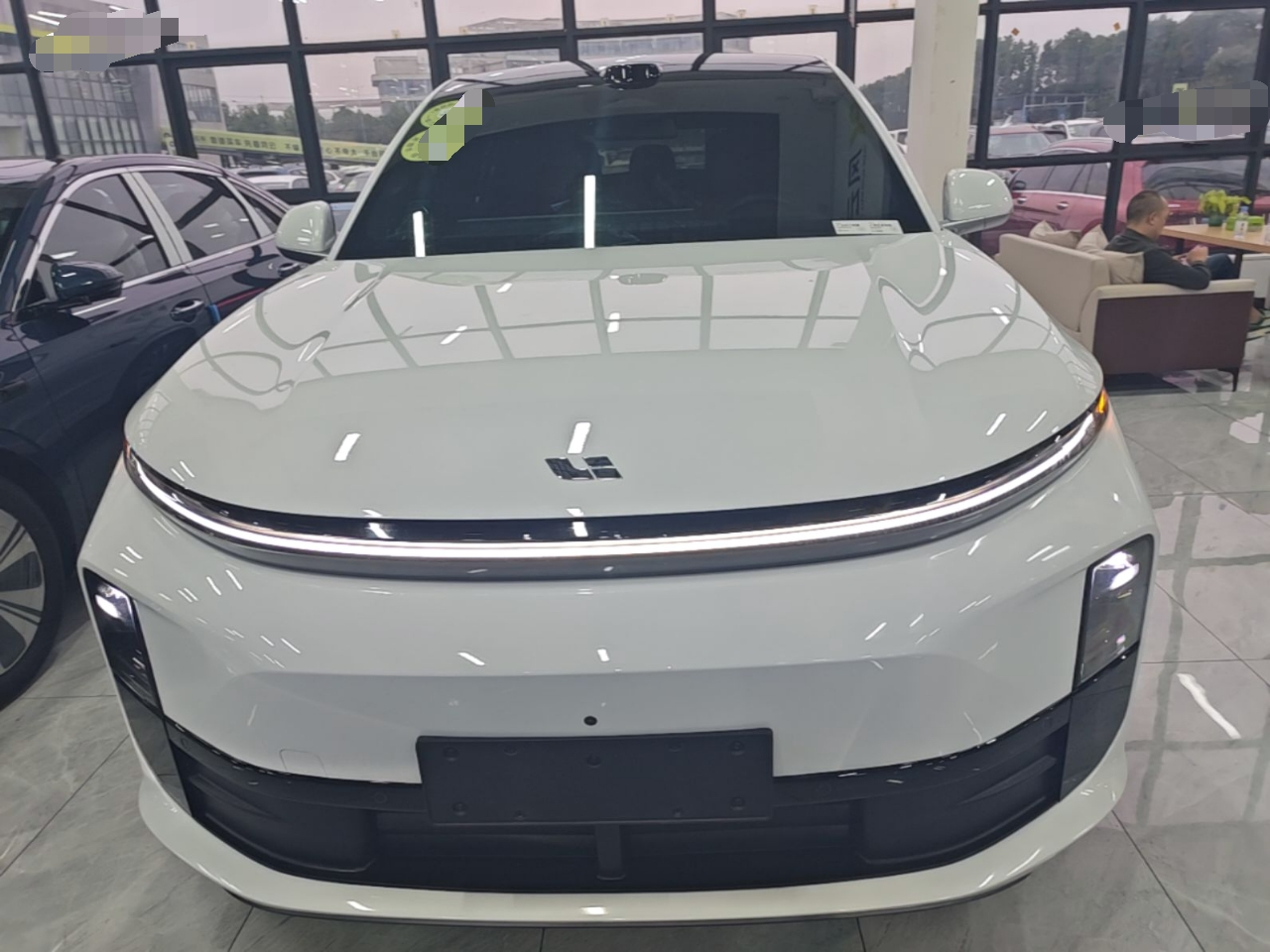 Li Auto L6 2025 Pro Smart Refresh Edition photo 2