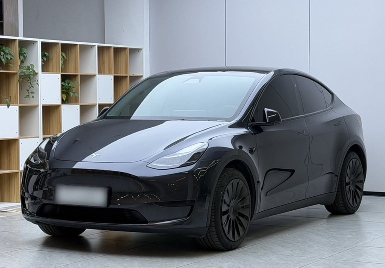 Model Y 2024 RWD