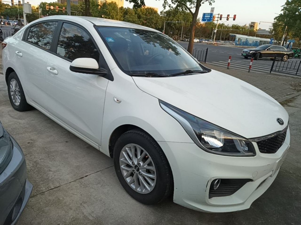 K2 2017 Sedan 1.4L MT GLS photo 5