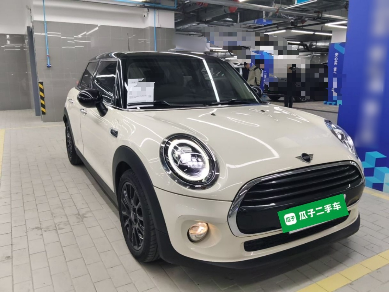 2018 1.5T COOPER Classic 5-Door photo 3