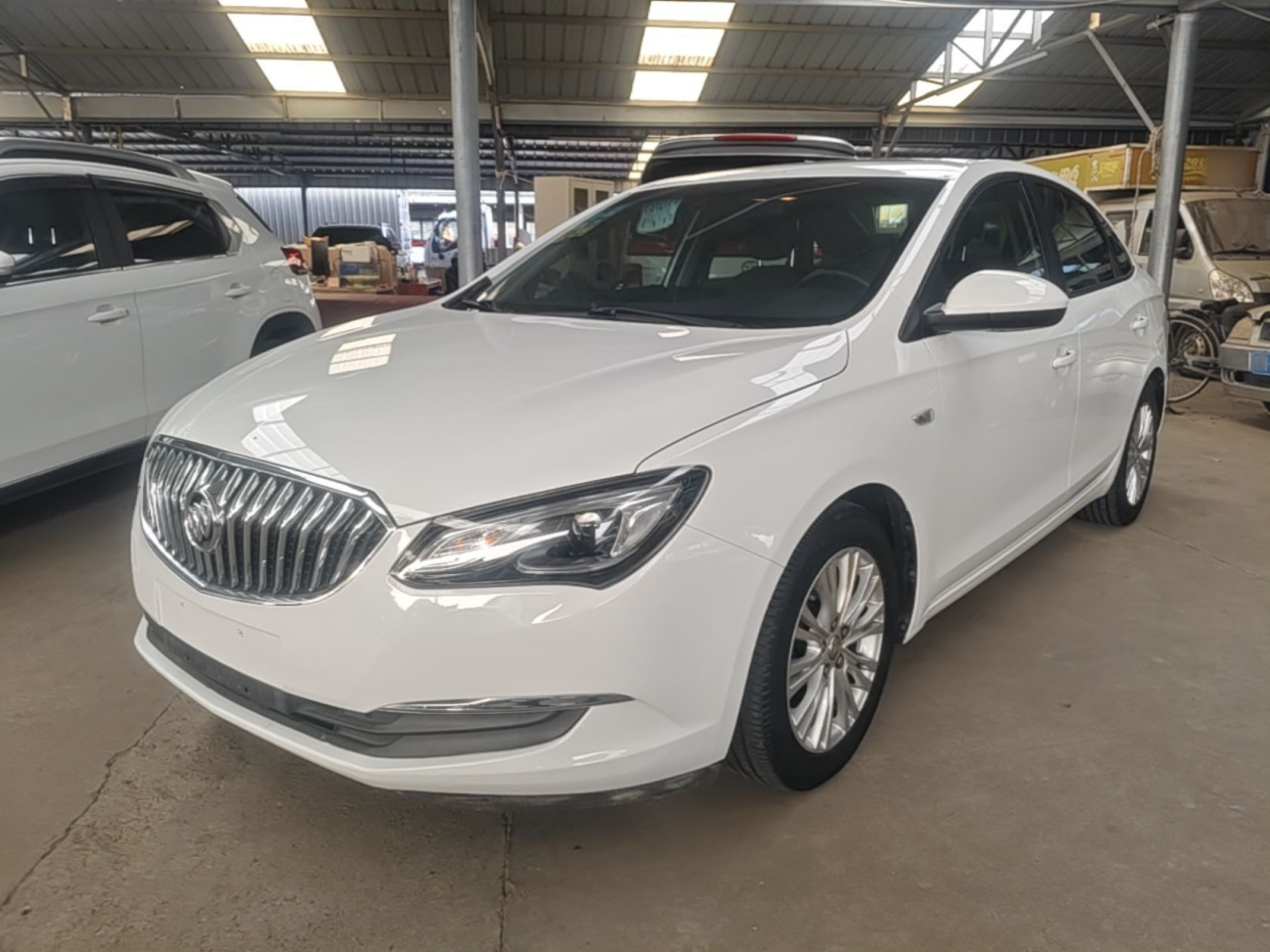 Excelle 2015 15N AT Luxury