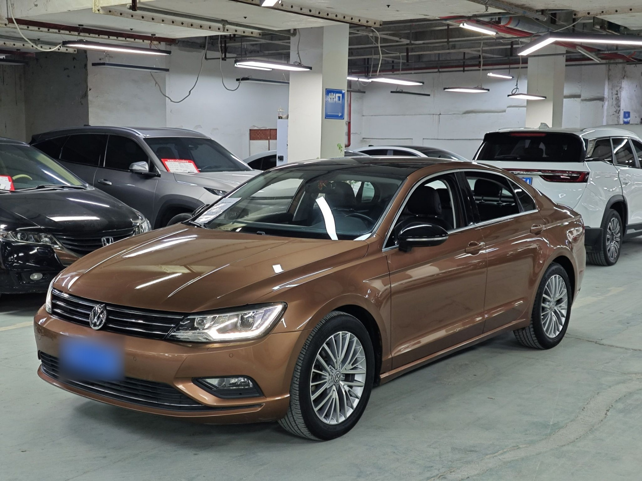 Lamando 2015 330TSI DSG Luxury