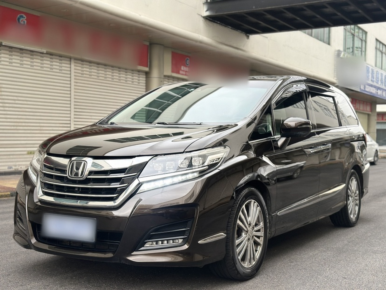 Elysion 2016 2.4L Supreme
