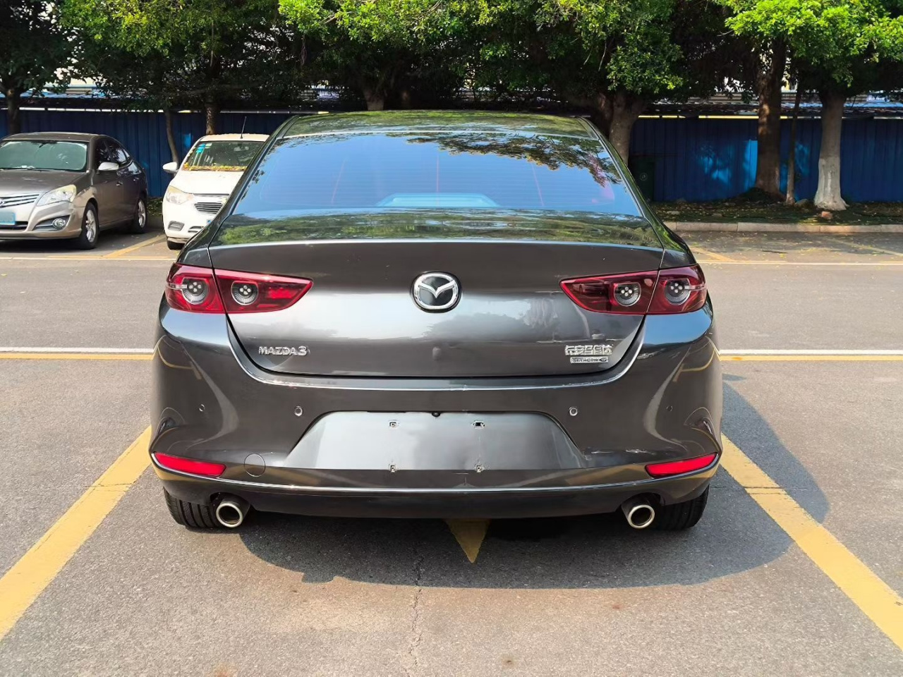 3 Axela 2020 1.5L AT photo 5
