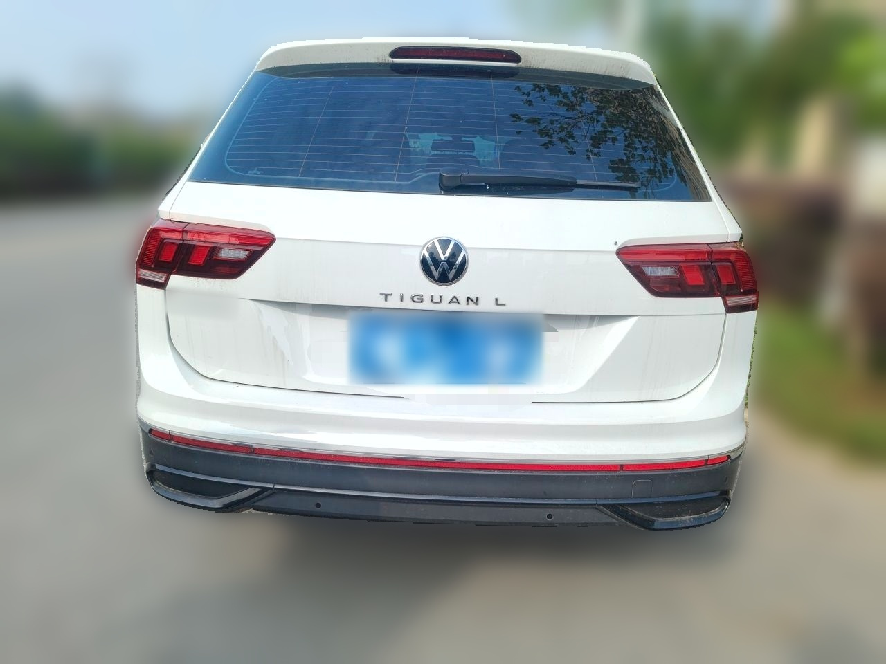 Tiguan L 2025 300TSI AT RWD photo 5