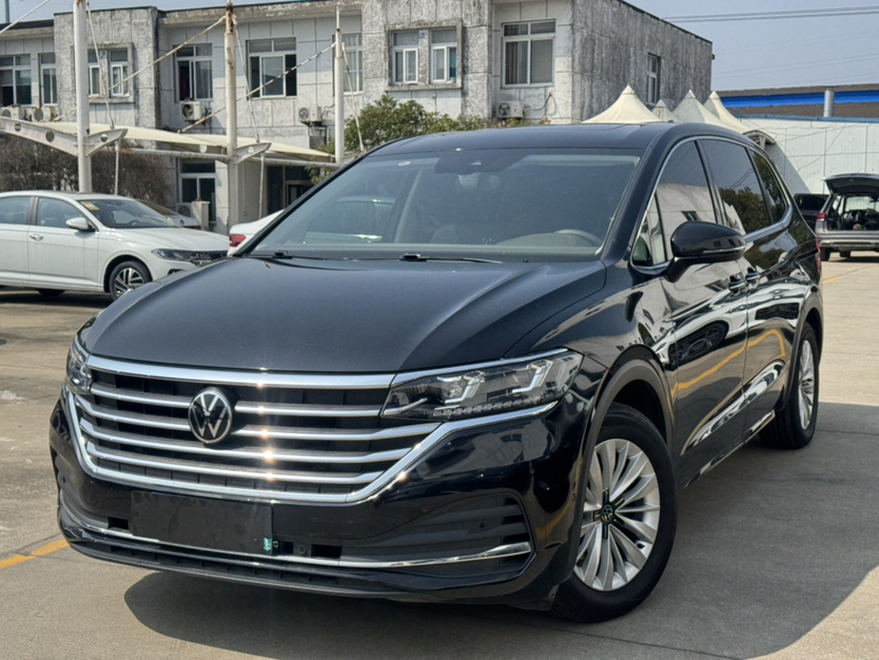 Viloran 2024 330TSI Business