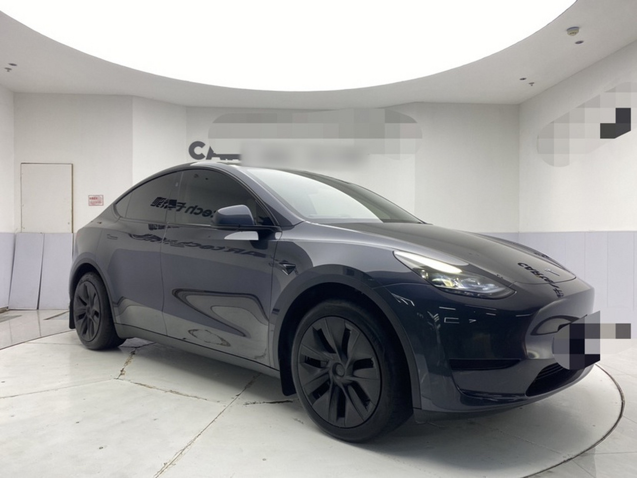 Model Y 2024 RWD photo 4