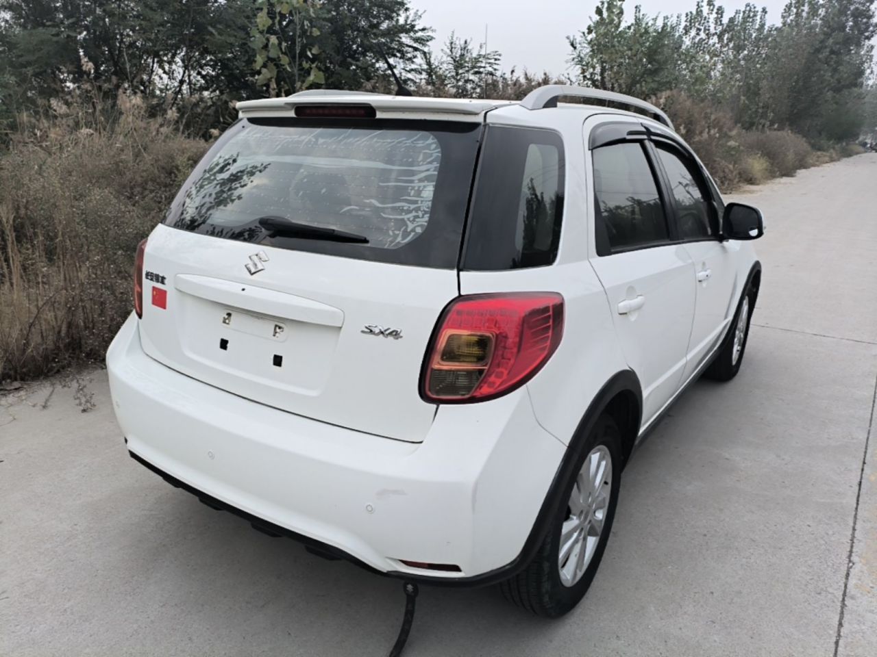 SX4 2013 1.6L MT photo 4