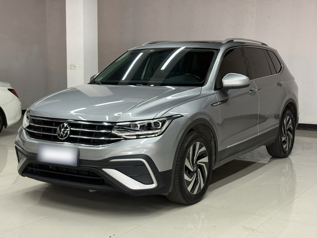 Tiguan L 2022 330TSI AT RWD Smart