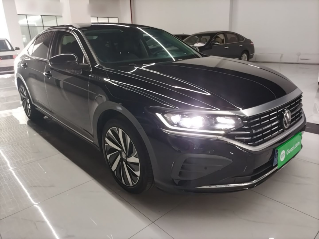 Passat 2024 380TSI photo 3