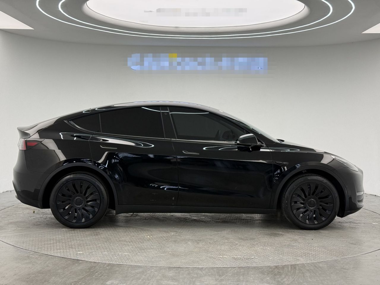 Model Y 2023 Long Range AWD photo 2