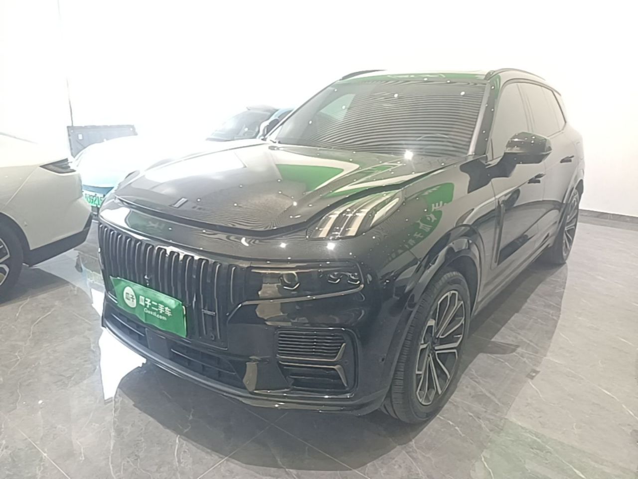 09 EM-P 2024 2.0TD EM-P AWD HALO 6-Seater