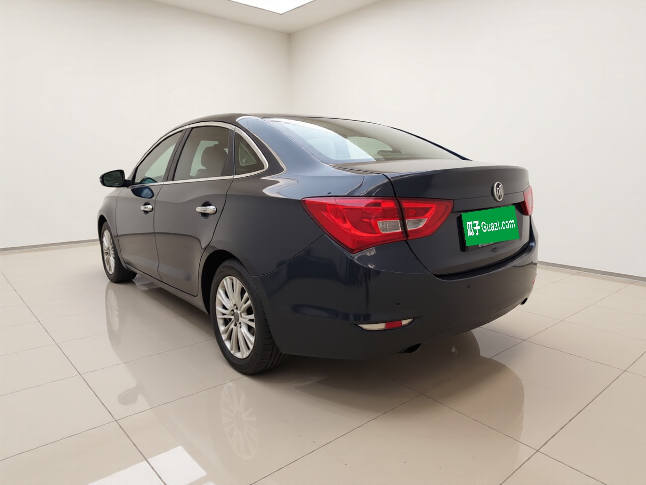 Excelle 2015 15N AT Luxury photo 4