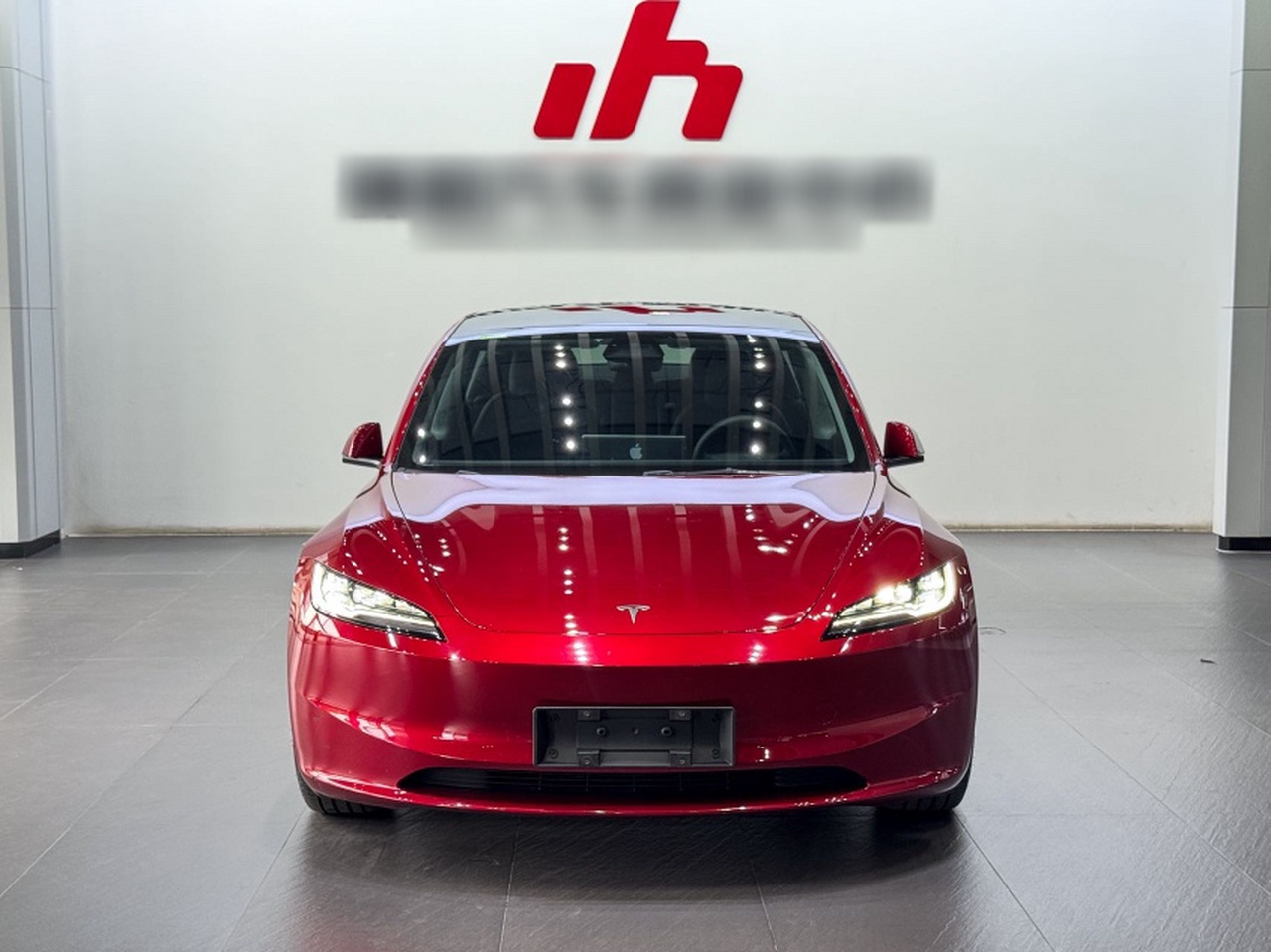 Model 3 2023 Long Range AWD photo 4