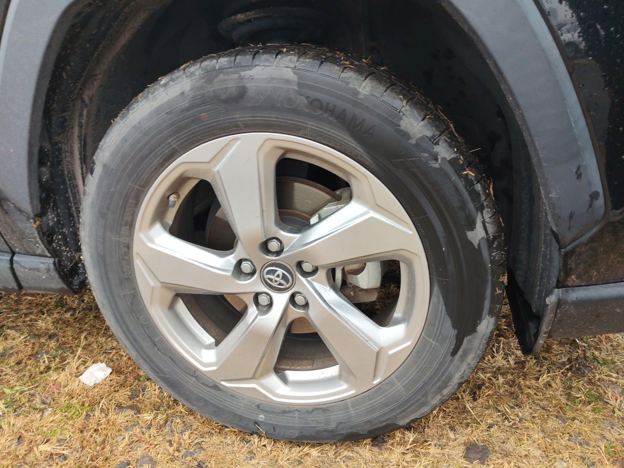 RAV4 2022 Hybrid 2.5L E-CVT RWD Elite photo 5