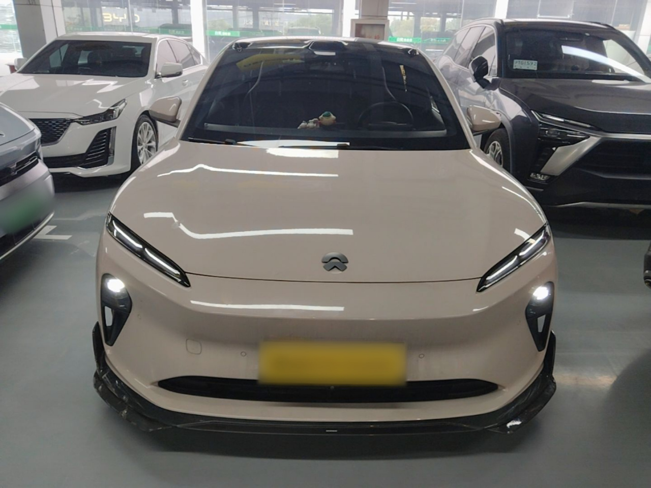 ET5 2022 75kWh photo 2