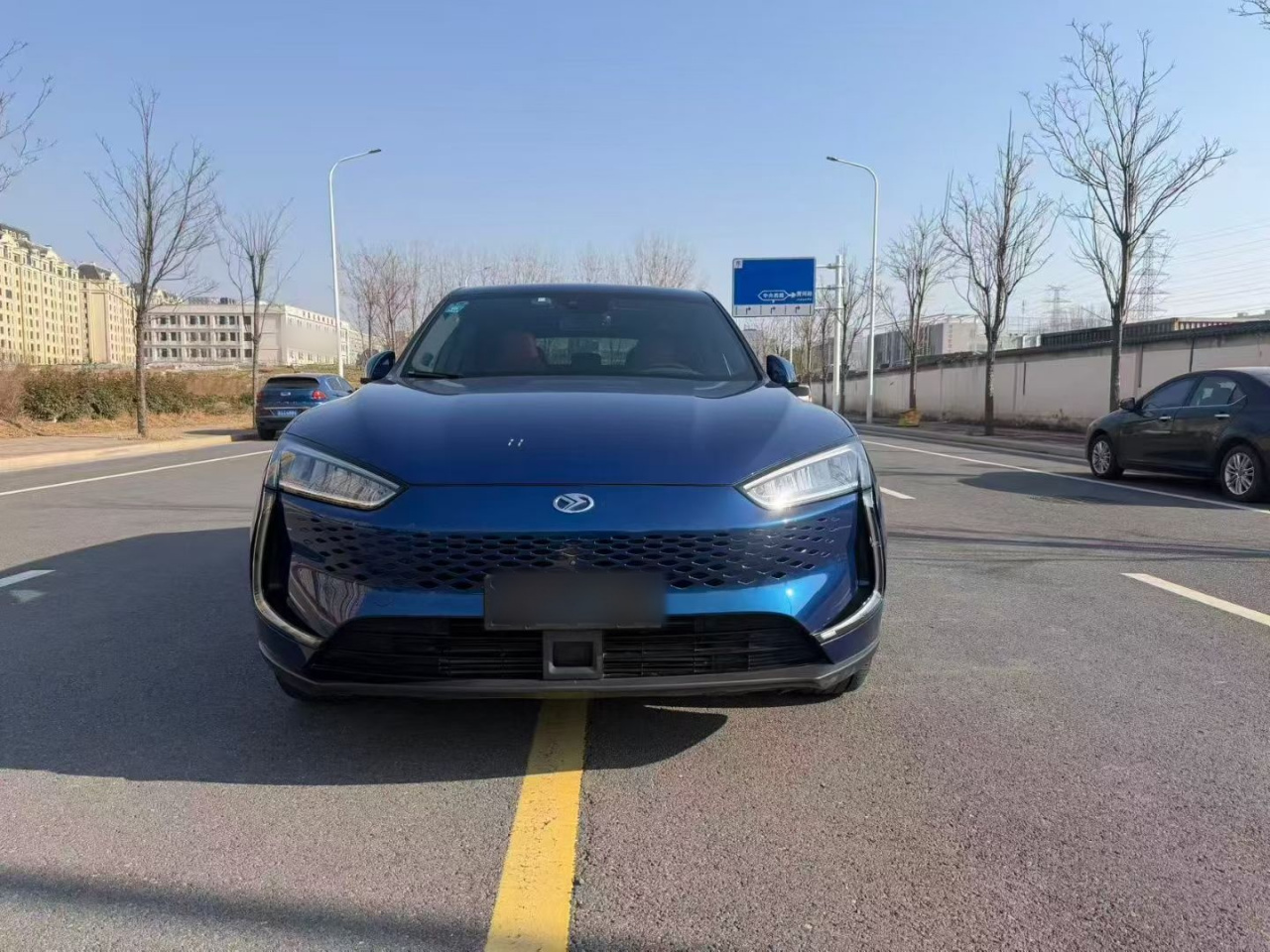 SERES SF5 2021 AWD photo 2