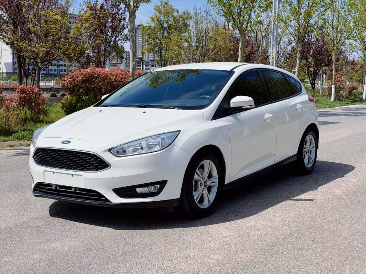 Focus 2017 Hatchback 1.6L AT Comfort