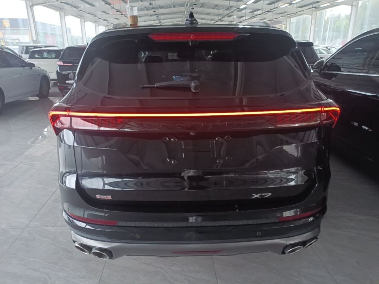 X70 PLUS 2021 1.6T DCT 5-Seater photo 3