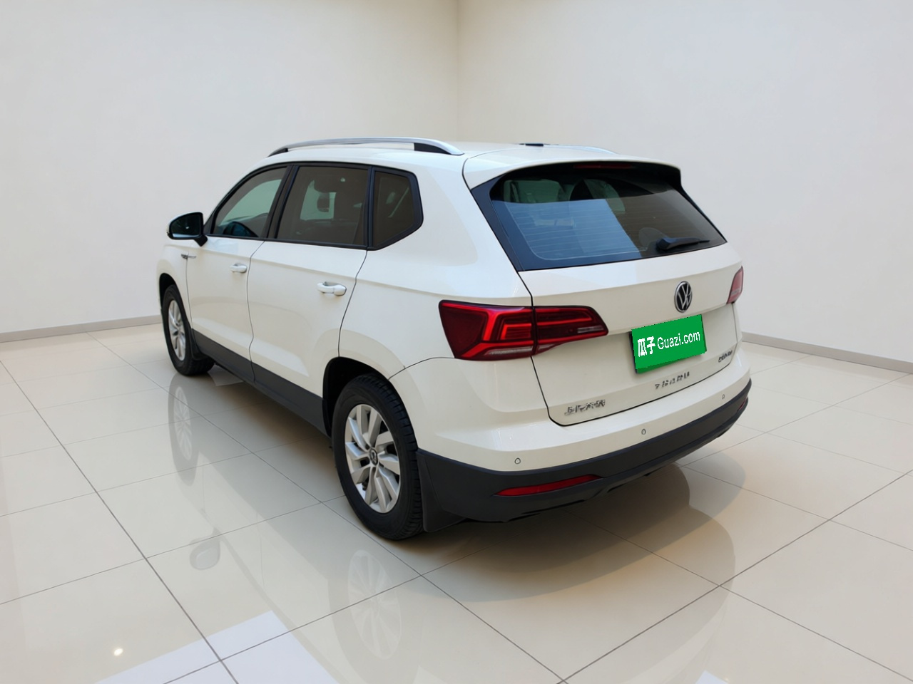 Tharu 2022 280TSI RWD photo 4