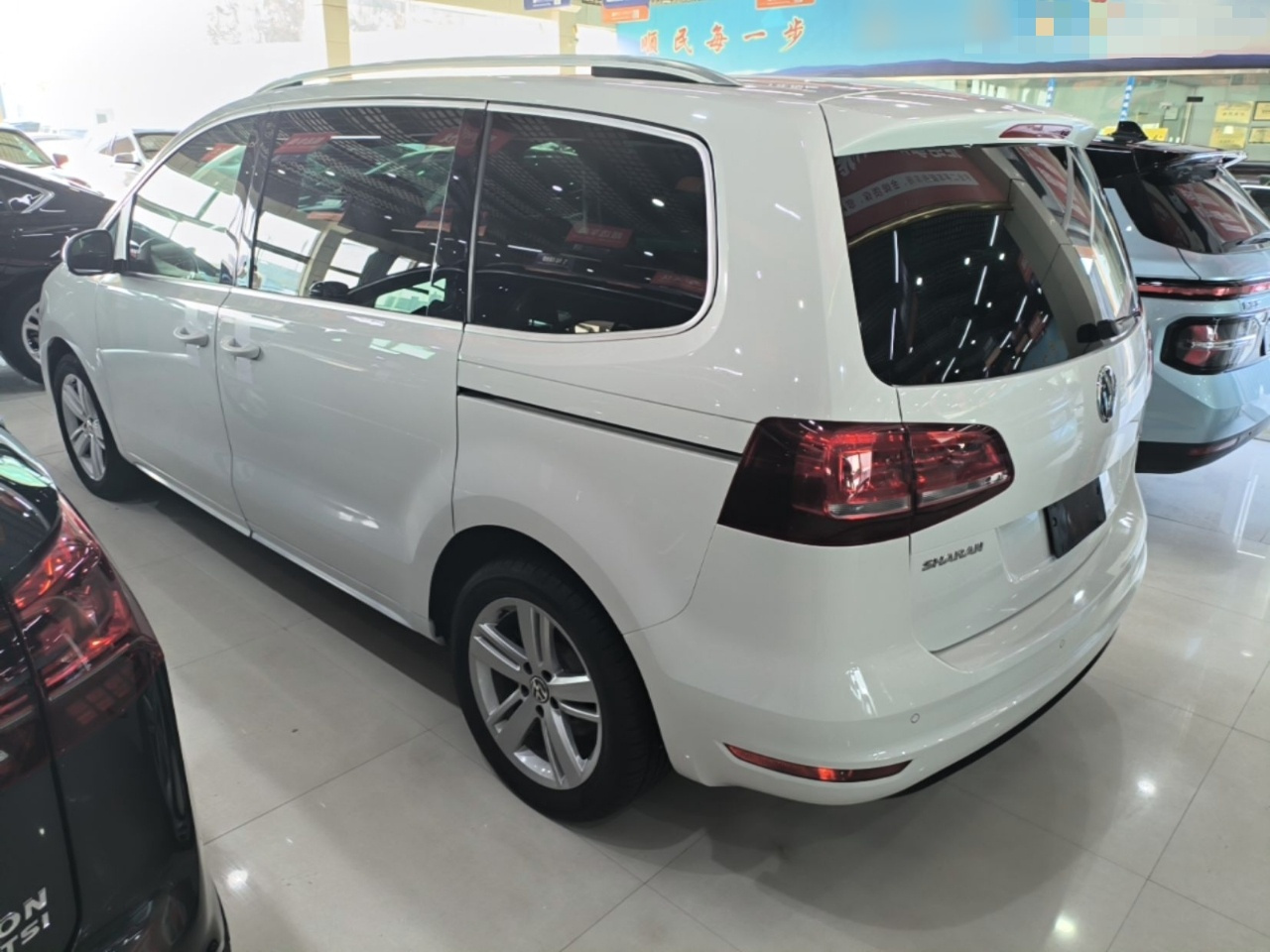 2017 380TSI 6-Seater photo 4