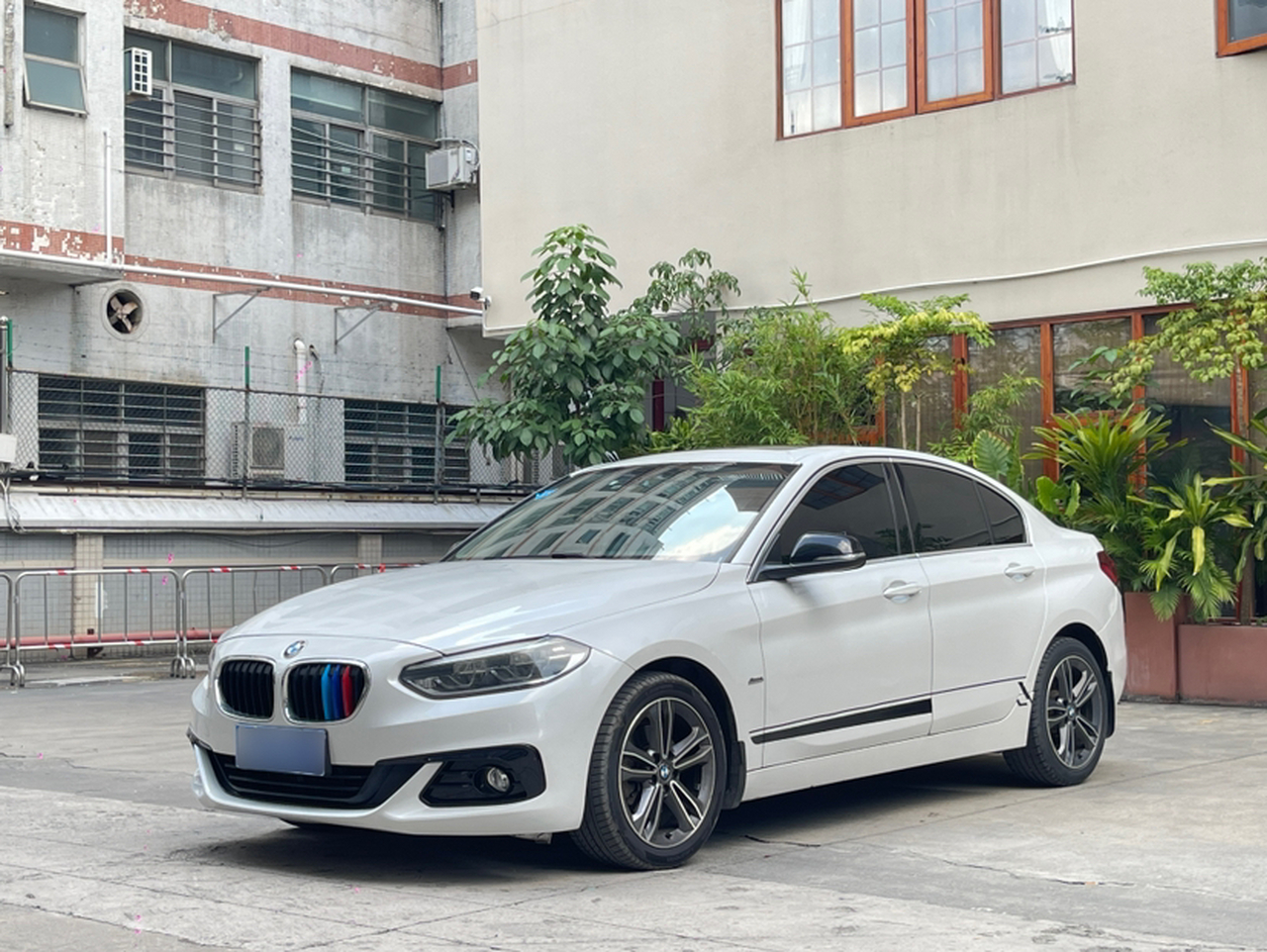 1 Series 2018 118i Sport