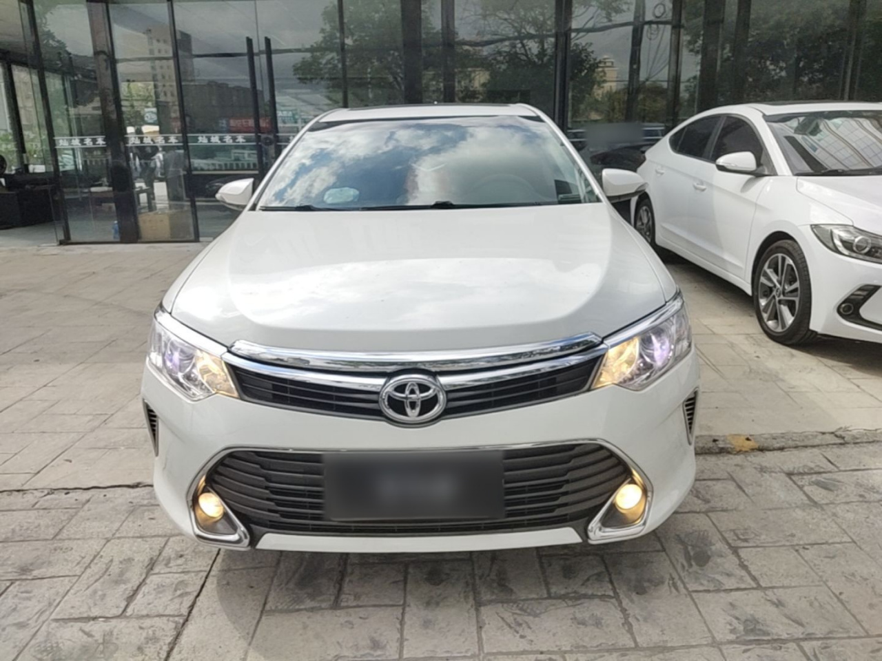 Camry 2015 2.0G Leading photo 2