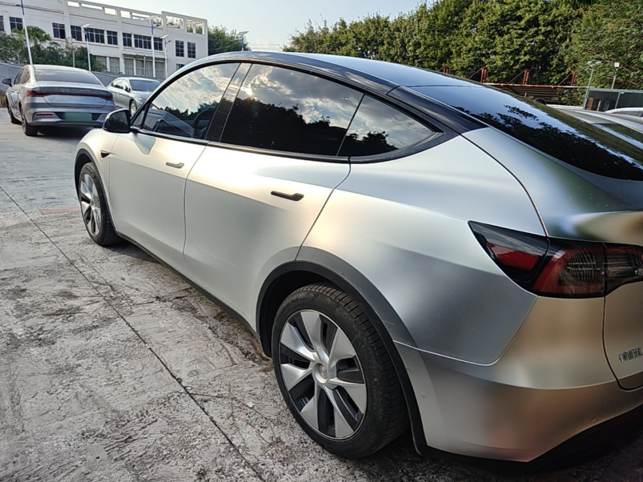 Model Y 2022 Facelift RWD photo 4
