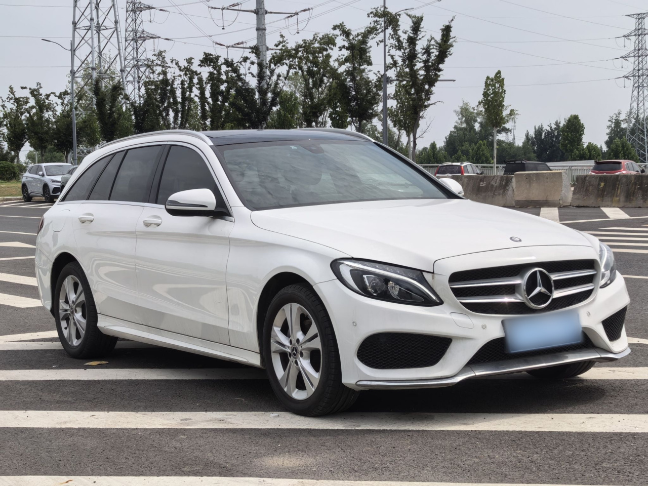 C-Class Imported 2017 Facelift C 180 Wagon photo 3