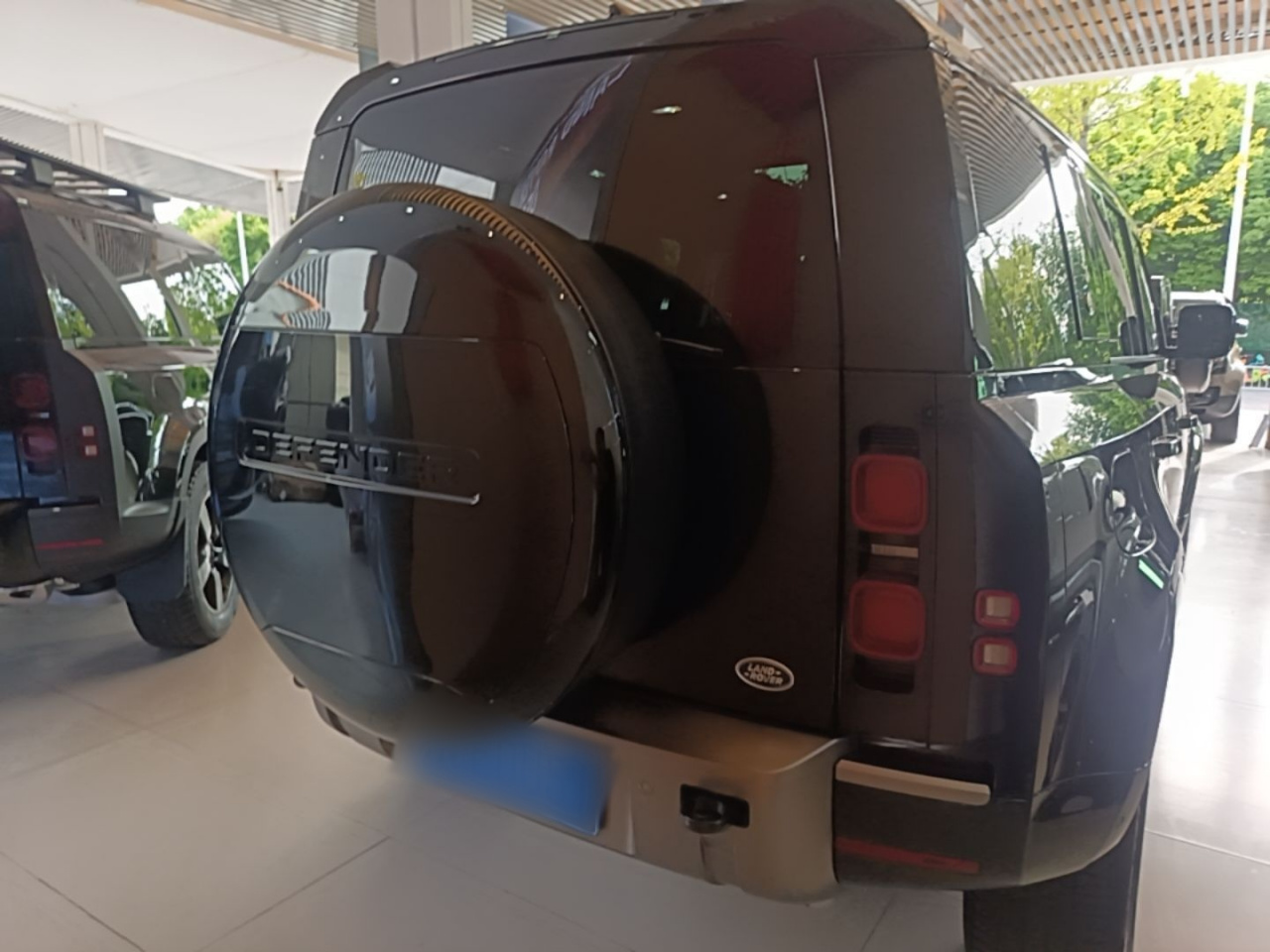 Defender 2024 110 3.0T P400 X-DYNAMIC HSE photo 3