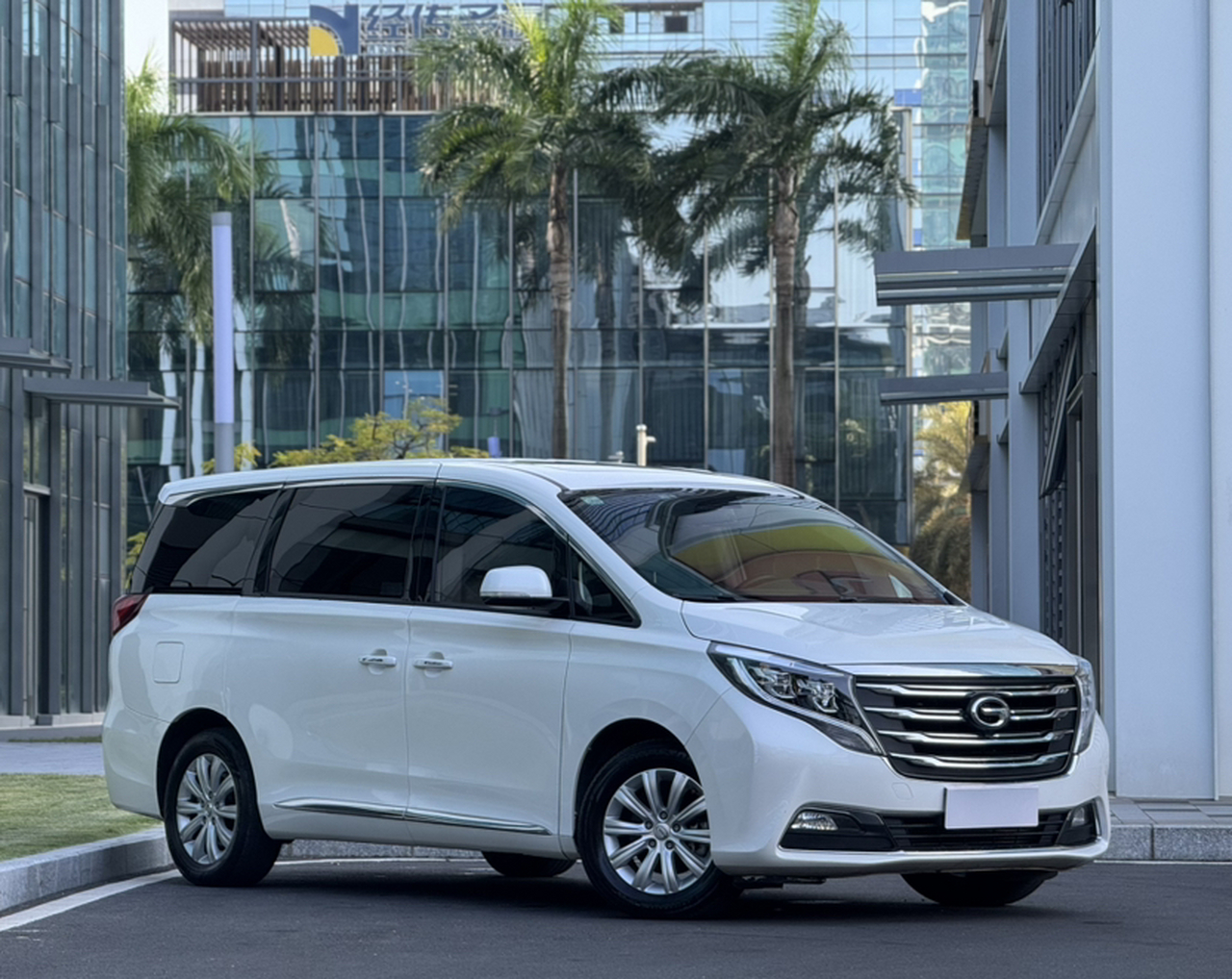 GAC Trumpchi M8 2018 320T Exclusive photo 5