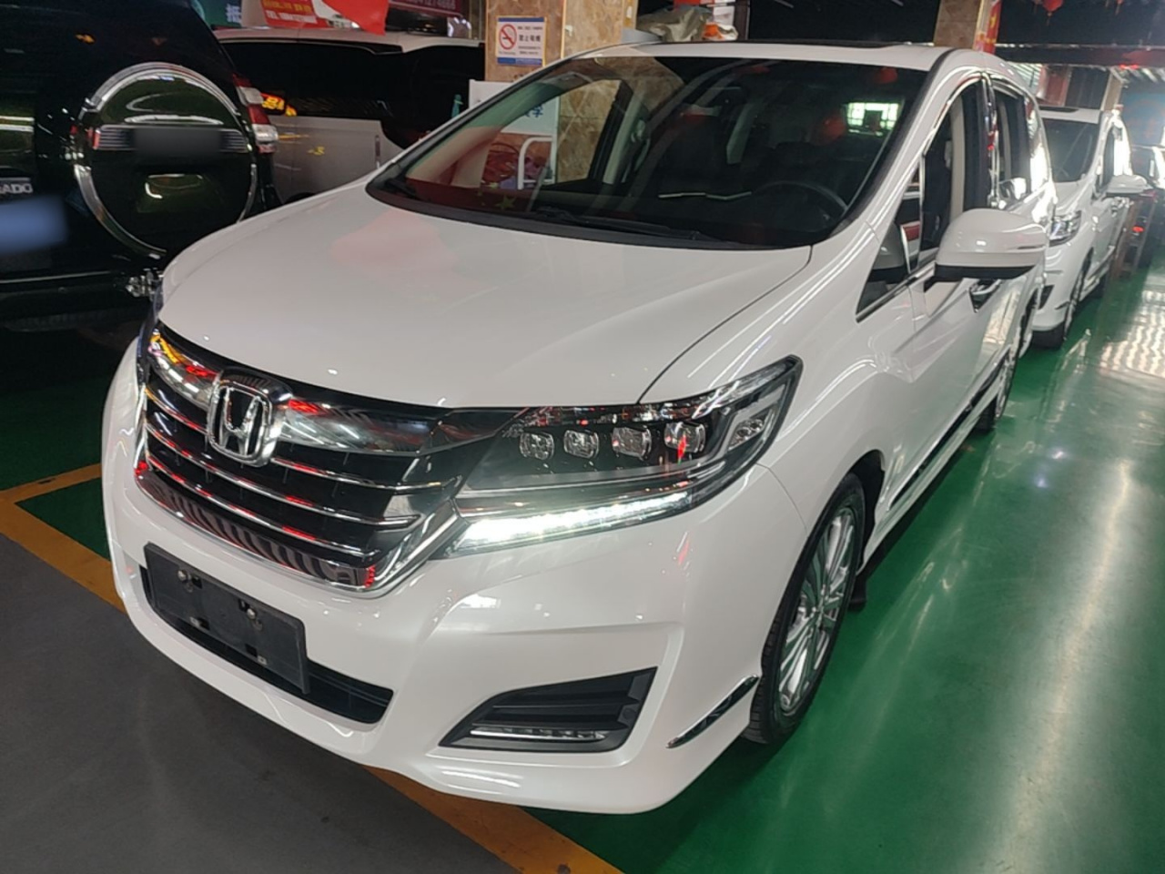 Elysion 2016 2.4L Luxury