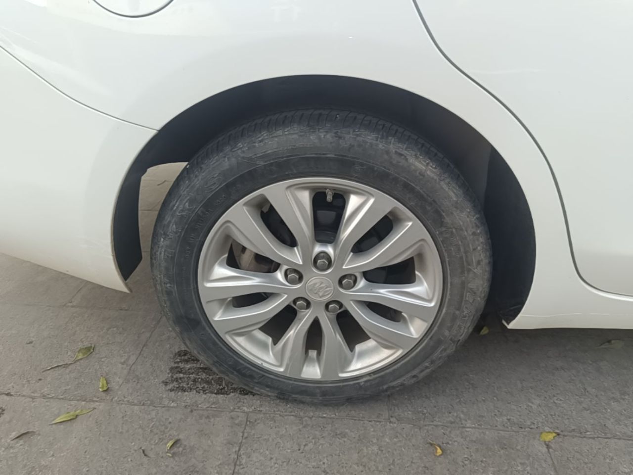 Excelle 2021 Facelift Classic 1.5L AT Elite photo 3