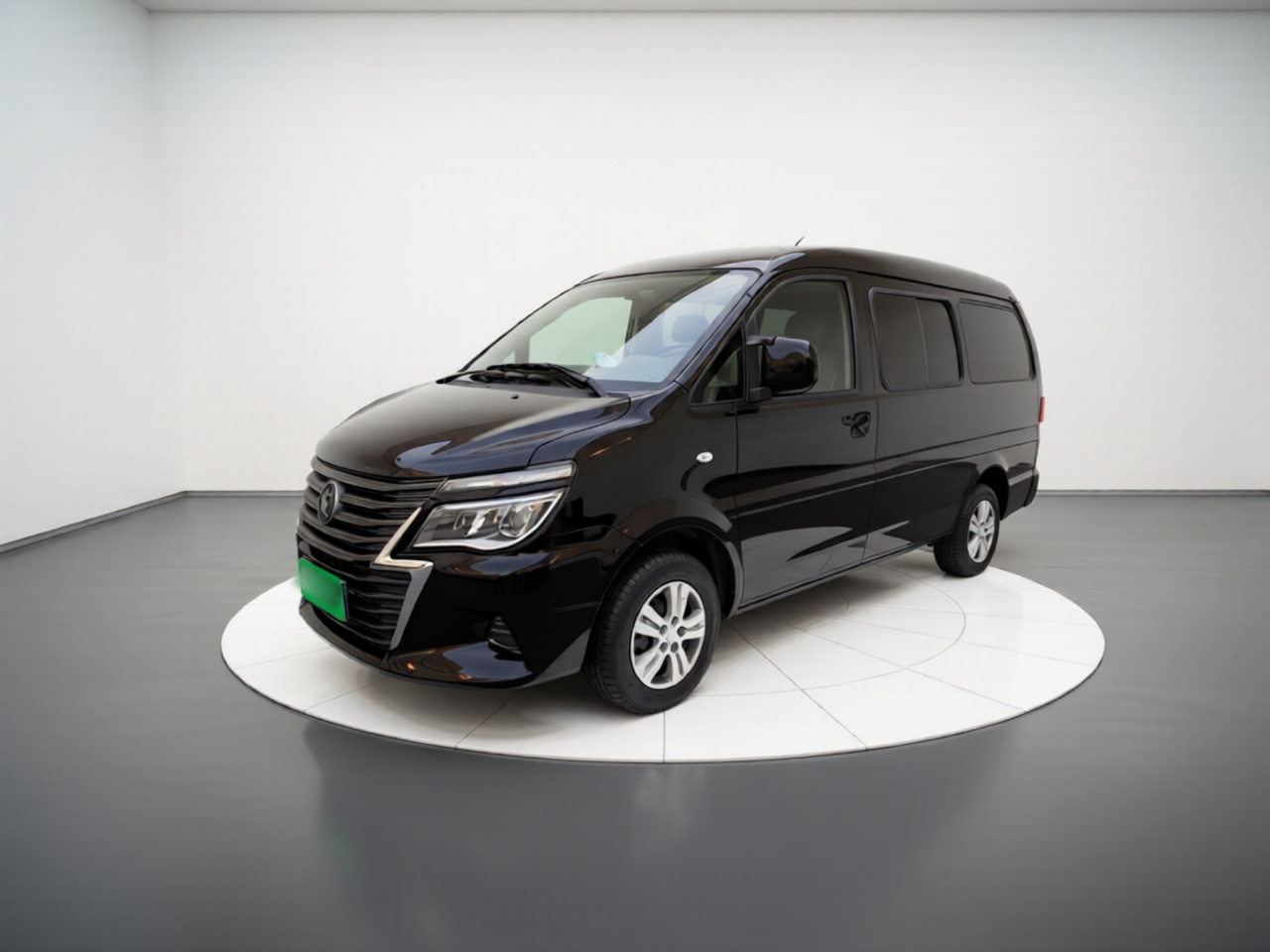 Lingzhi 2023 M5L 1.6L 7-Seater