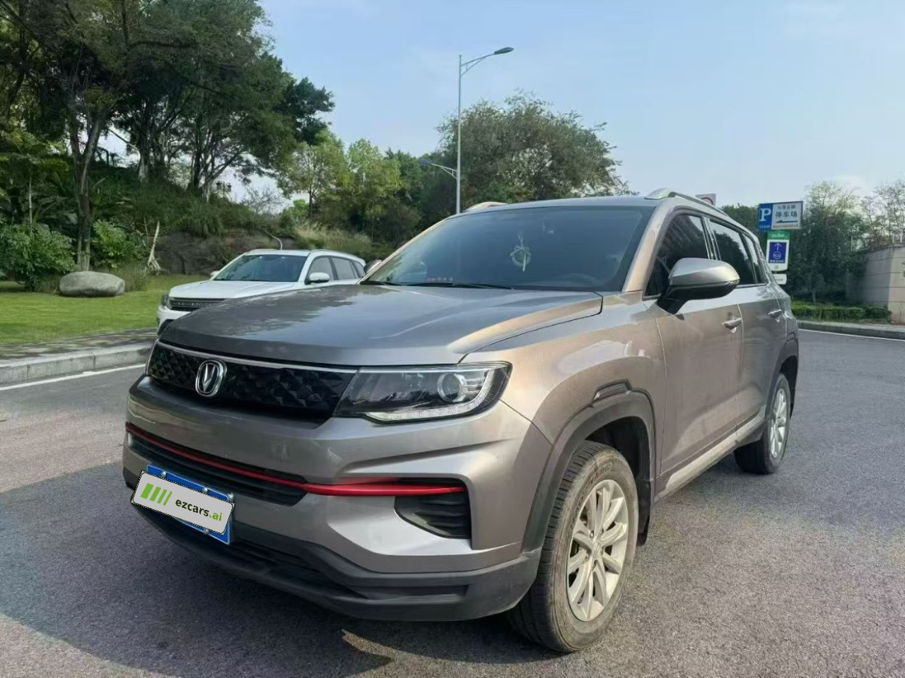 CS35PLUS 2021 1.6L MT Elite
