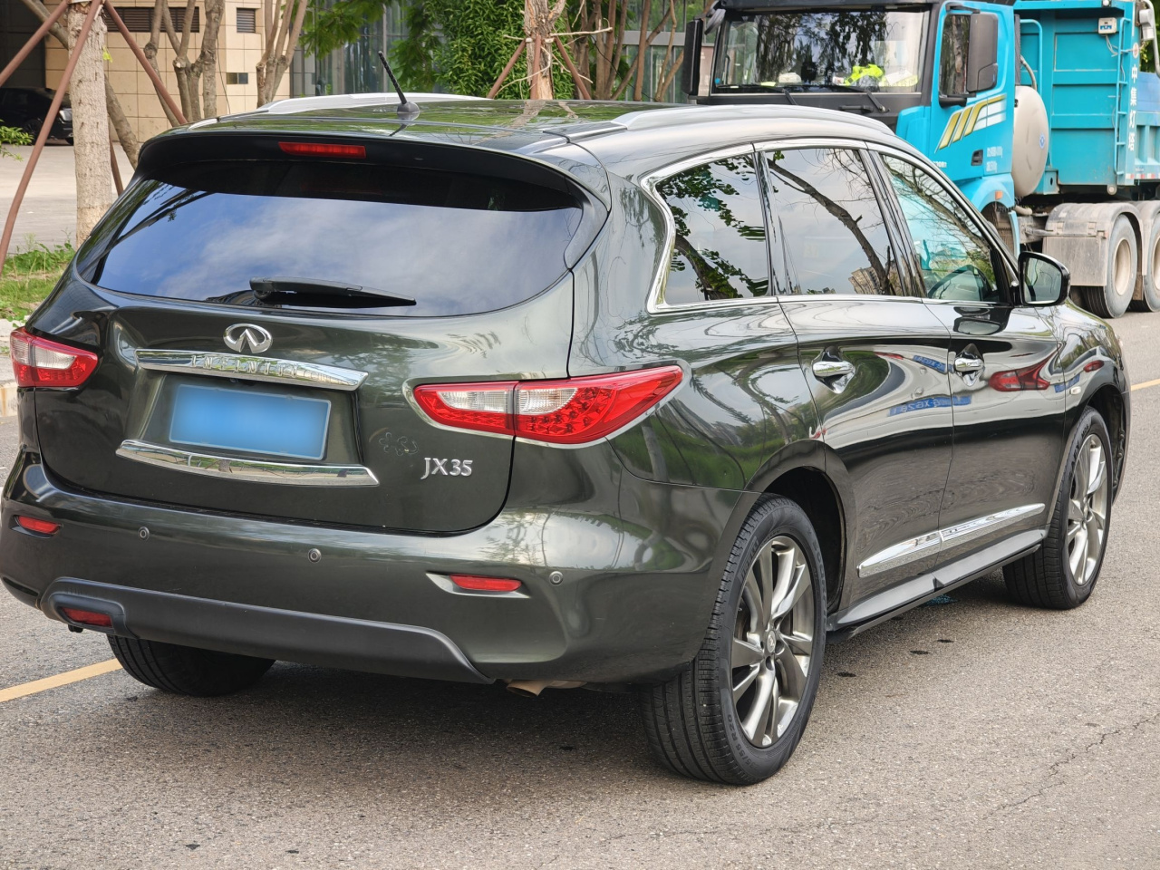 JX 2013 JX35 AWD photo 4