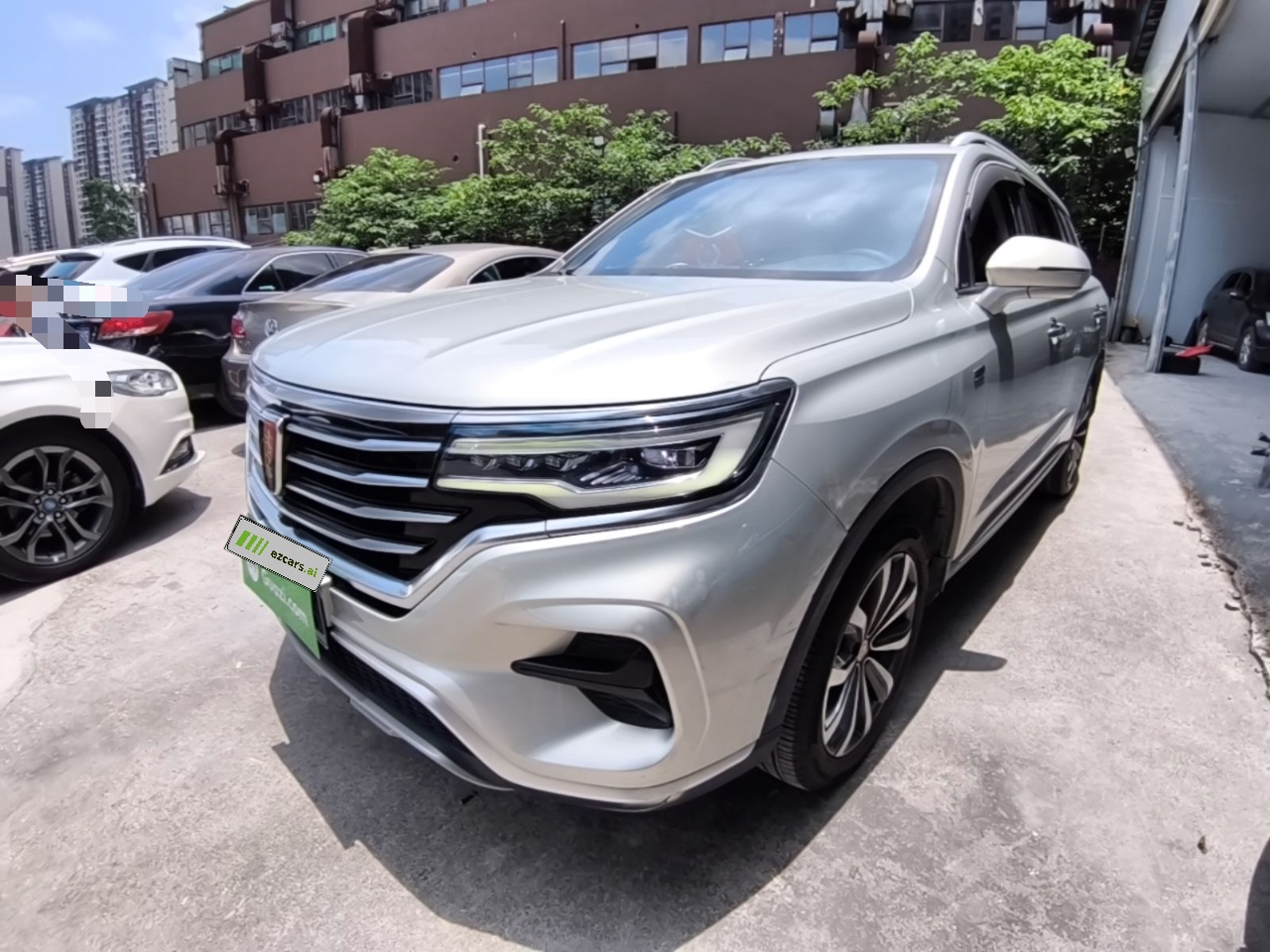 RX5 MAX 2019 300TGI AT 4G Luxury