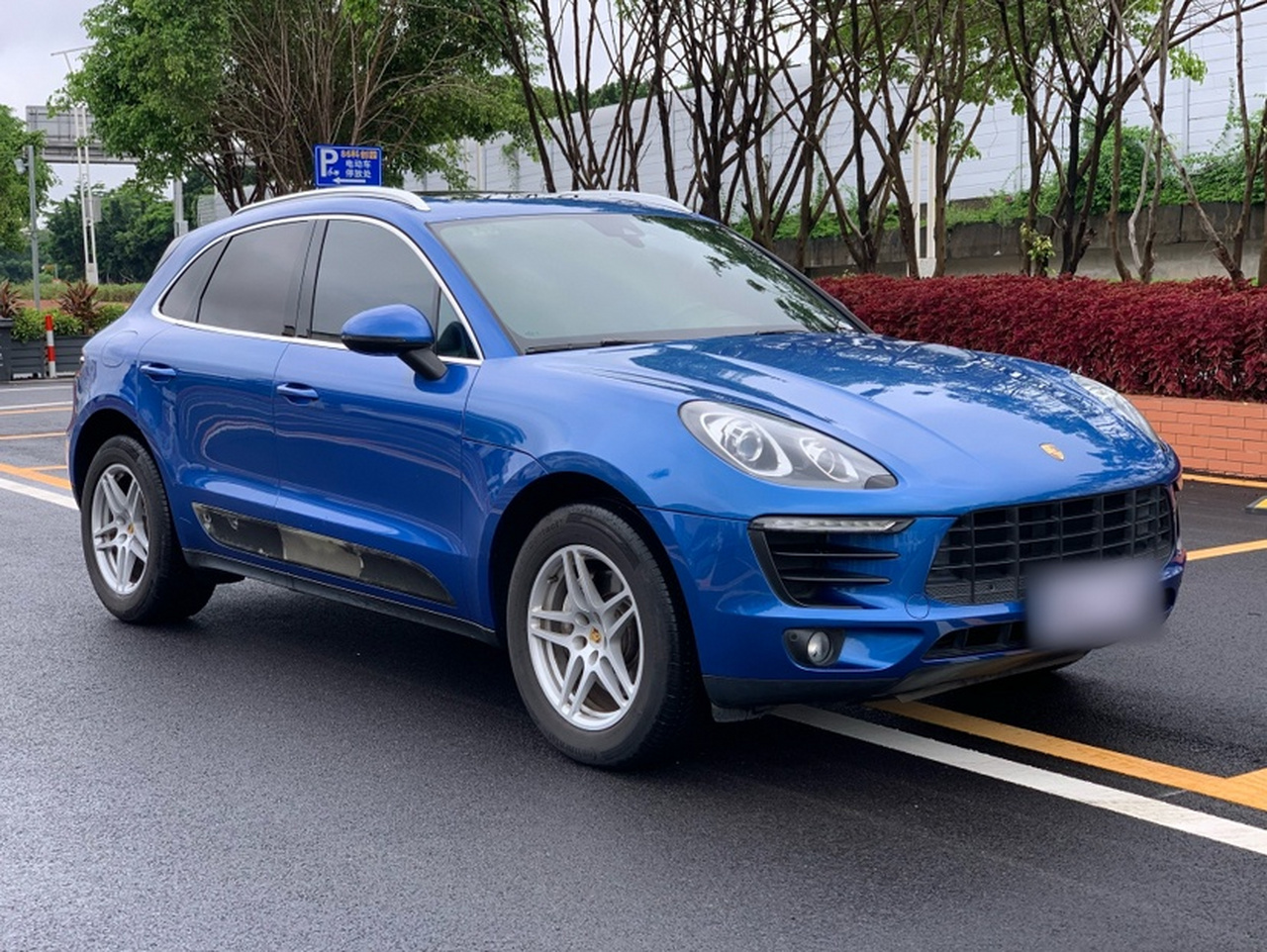 2017 Macan 2.0T photo 3