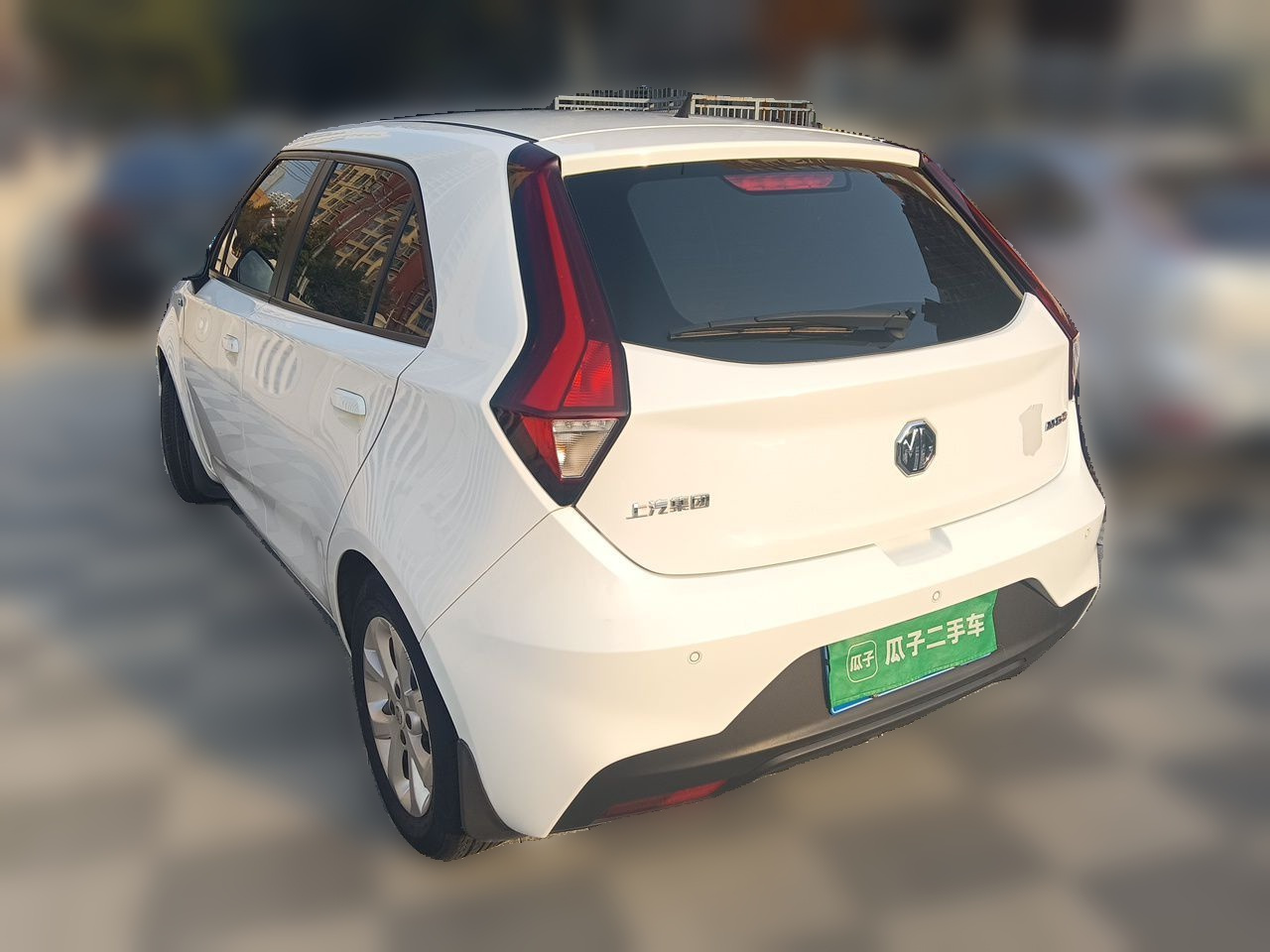 3 2017 1.5L AT Connected Elite photo 4