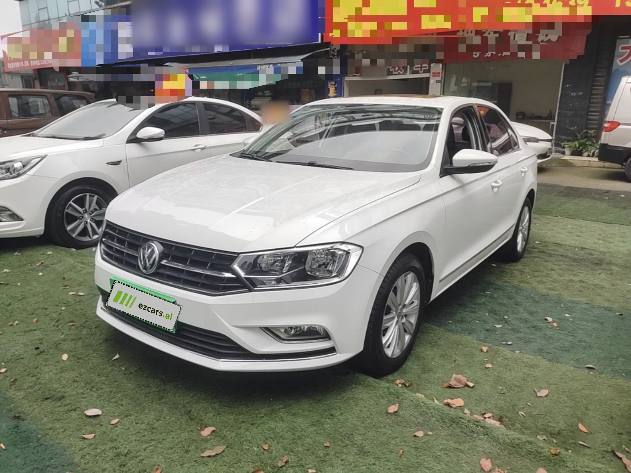 Bora 2017 1.6L AT Comfort