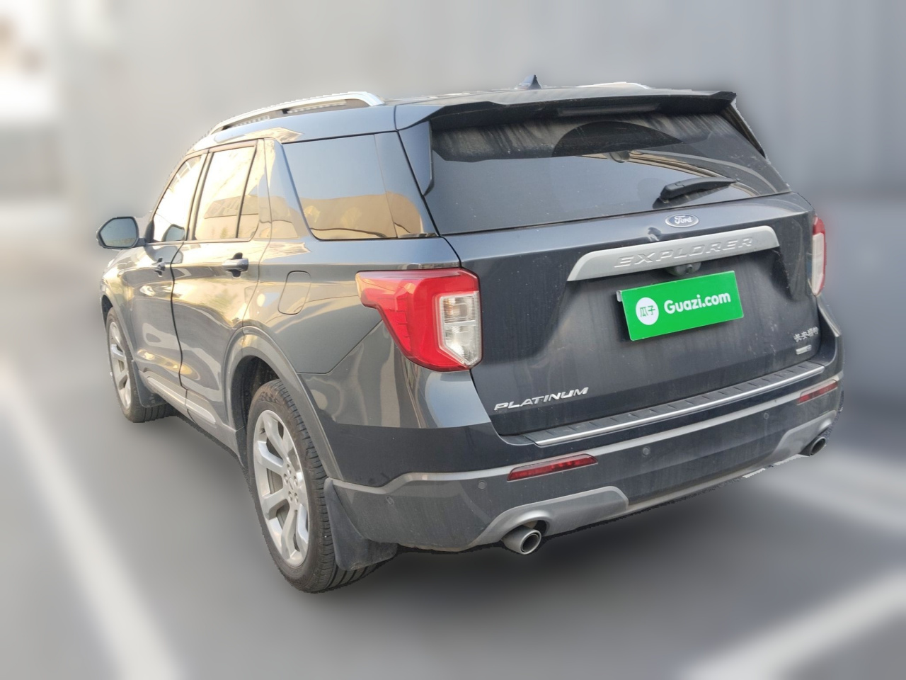 Explorer 2020 EcoBoost 285 AWD Platinum 7-Seater photo 4